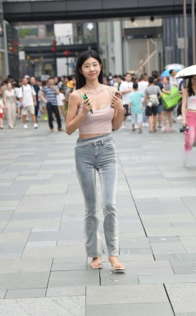 这小姐姐真漂亮~ [24P]