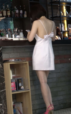 性感吊带裙极品粉色高跟鞋美女