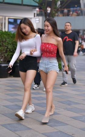 长发性感妹子 [17P]