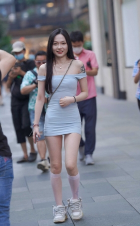 甜美白皙 [17P]