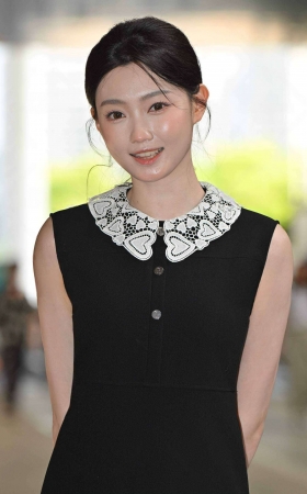 2661-21-98√清纯女神刘诗淇-搭讪便装～更显美啊 11P