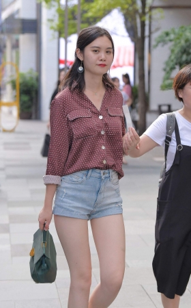 高挑，大长腿** [16P]