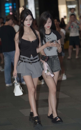 美腿姐妹 [17P]