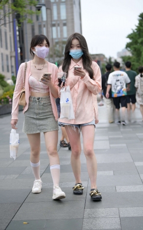 街拍纯情可爱女孩儿 [24P]