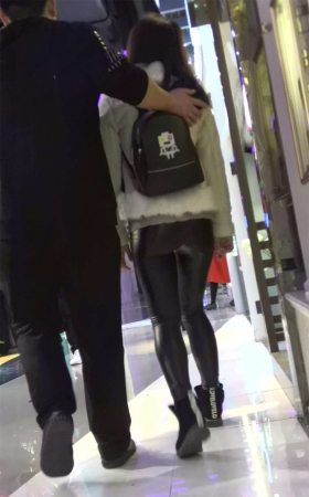 皮裤翘臀MM