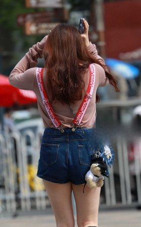 白皙美女绑带凉鞋 [15P]