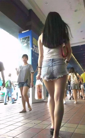 高腰热裤性感美腿美女