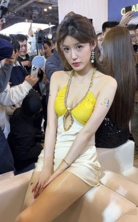 GT乌苏短裙丝袜（视频版） [21P]