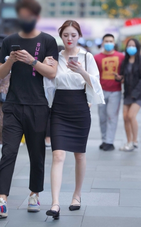 漂亮 气质 [24P]