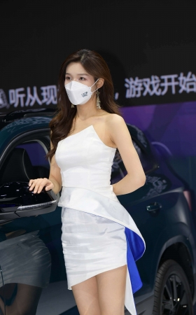 大白腿模特~ [21P]