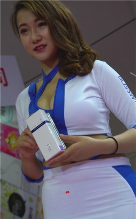 漂亮的模特小姐姐
