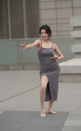 柔美修身裙