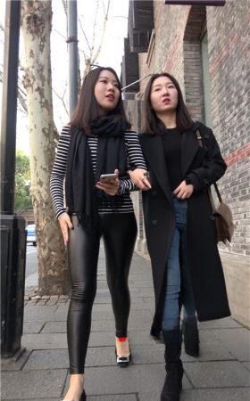 漂亮的极品皮裤小姐姐《一》