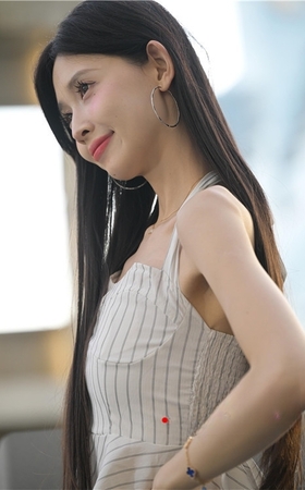 长发气质美女(161P)