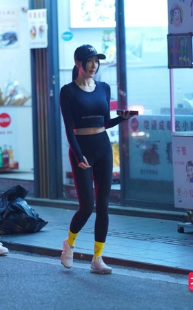 黑色瑜伽裤美女3A8359[1.57G]