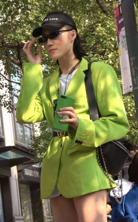 长靴苗条美女