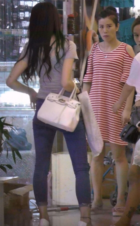 气质美颜T恤衫蓝牛