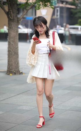可爱萌妹纸 惹人怜爱! [11P]