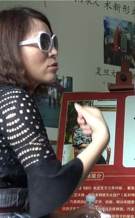 4k-风韵熟女的美足小平底鞋
