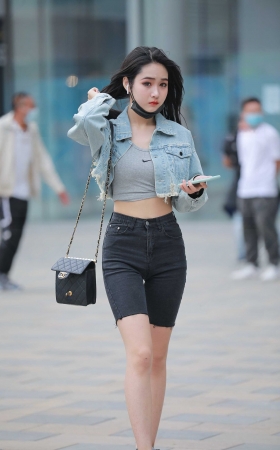黑色牛仔短裤小仙女 [18P]