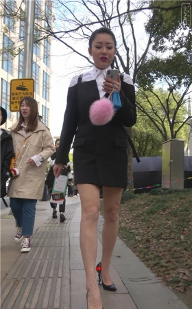 黑色高跟鞋马尾小姐姐
