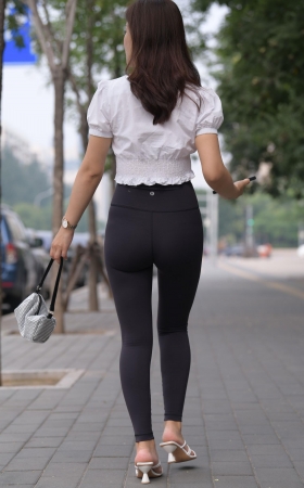 性感黑色瑜伽裤
