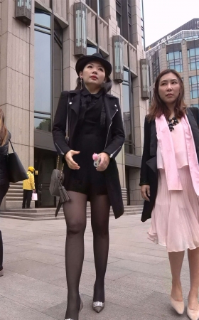 成熟的黑丝女
