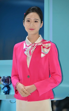 清秀长龙航空空姐 [15P]