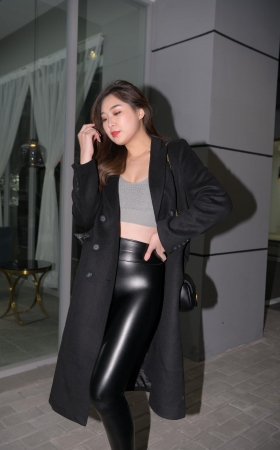 皮裤美女