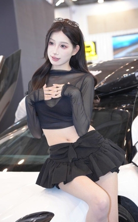 靓丽车模集 [134P4V-5.03GB]