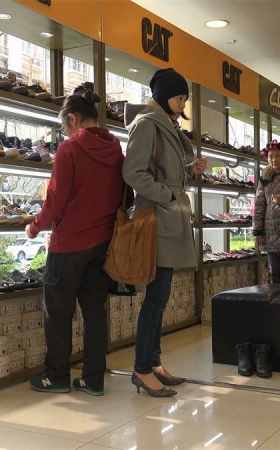 精致的妹子美甲
