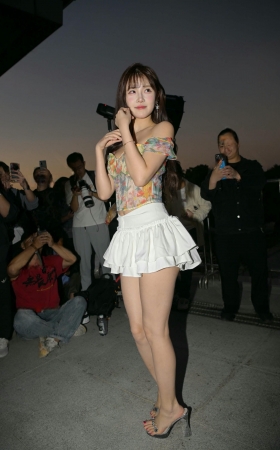 白短裙-克罗拉 [19P]