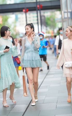 好有女人味的美少妇