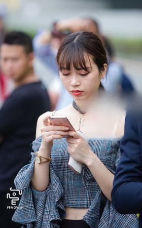 喇叭紧身裤，高跟（10） [10P]