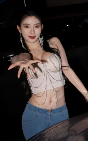 紧身牛仔裤好身材 [56P-2.65GB]
