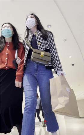 蓝牛小姐姐
