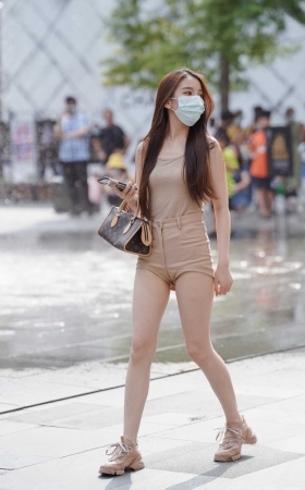 可人的大眼美眉 [22P]