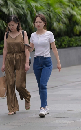 饱满翘臀紧牛闺女~ [19P]