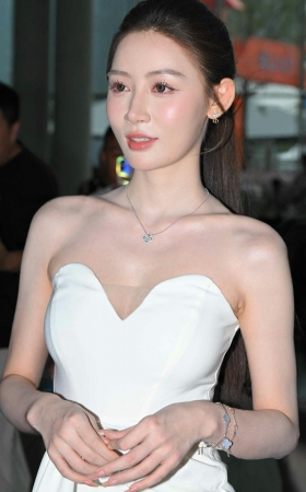 2594-17-127√裹胸包臀裙，肤白貌美的敏敏 11P