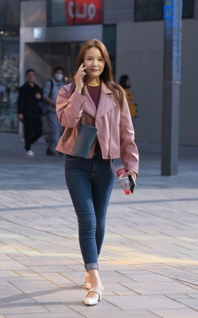 去买口红的紧牛** [22P]
