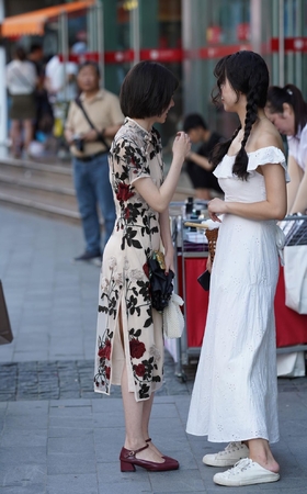 表情丰富 林志玲妹妹