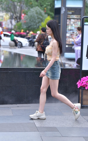 吊带牛仔裙 23-05-05
