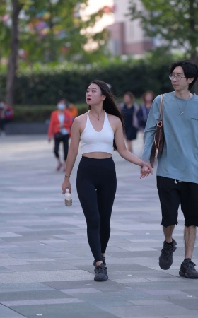 性感紧身瑜伽裤女友 [25P]