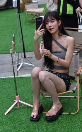 坐姿小姐姐