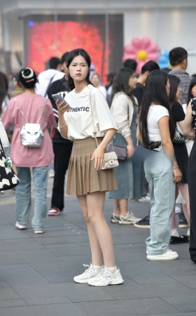 马尾辫R丝女孩儿 [23P]