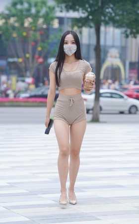 慵懒的下午 ~ 套图+视频 [10P]