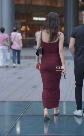 穿人字拖的长裙辣妹 [24P]