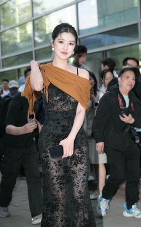 程儿透视装 [18P]