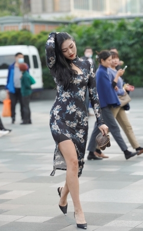 高挑美女