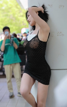 吊带超短包臀裙美女 [28P]